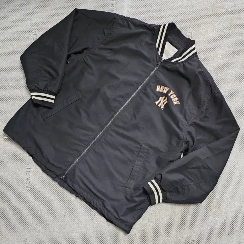 [BUNJANG] New York Yankees Baseball Jacket Black / 뉴욕 양키즈 야구 점퍼 블랙