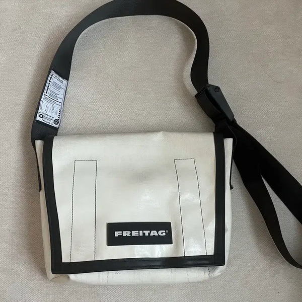 [BUNJANG]  Freitag R512 Lassie All White Messenger Bag / 프라이탁 라씨 올화이트
