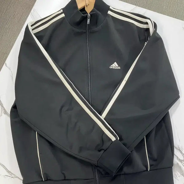 [BUNJANG] Adidas Three Stripes Track Top Black Size 95 / 아디다스 삼선 트랙탑 블랙 95