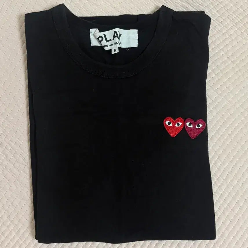[BUNJANG] Comme des Garçons PLAY Black T-Shirt / 꼼데가르송 플레이 반팔티 블랙 2하트 S