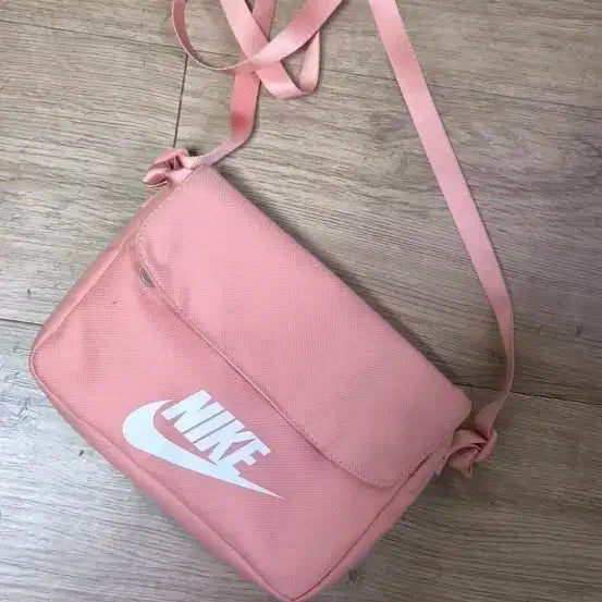 [BUNJANG] Nike Women's Crossbody Bag Pink / 나이키 여성 크로스백 핑크