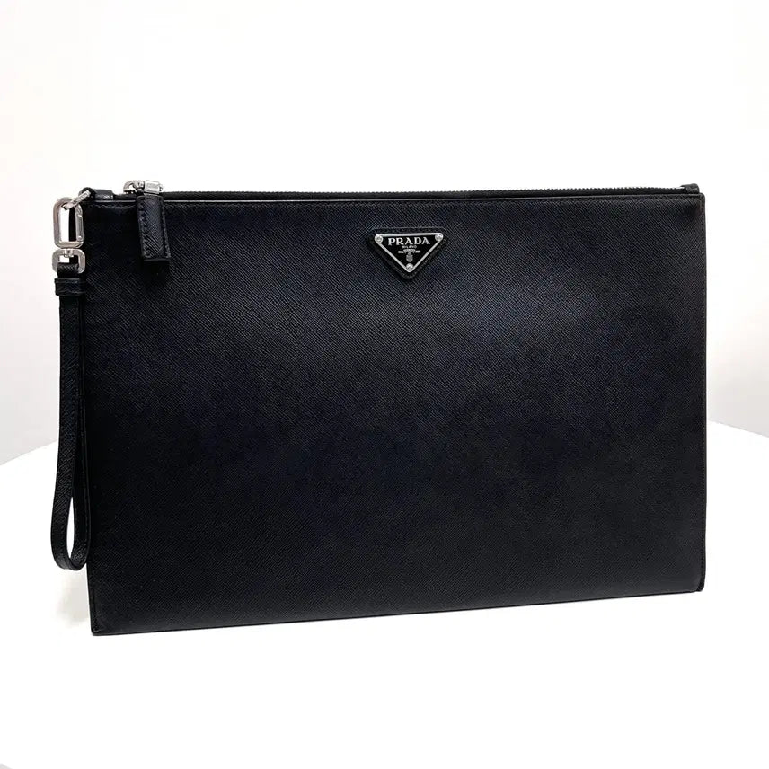 [BUNJANG] Prada Saffiano Triangle Logo Strap Clutch Bag Black (2NH001) / 프라다 사피아노 삼각로고 스트랩 클러치백 블랙 (2NH001)