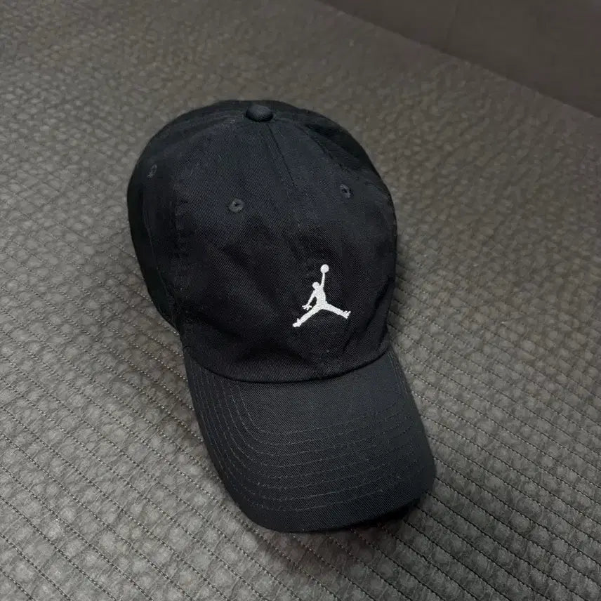 [BUNJANG] Jordan Club Unstructured Curve Bill Hat XL / 조던 클럽 언스트럭처 커브 빌 모자 XL