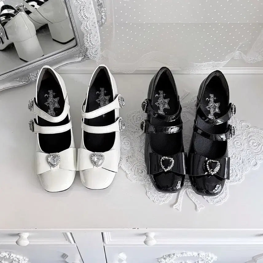 [BUNJANG] Double Strap Mary Jane Shoes / 전학생 하트큐빙 더블스트랩 메리제인 슈즈 구두(2컬러)