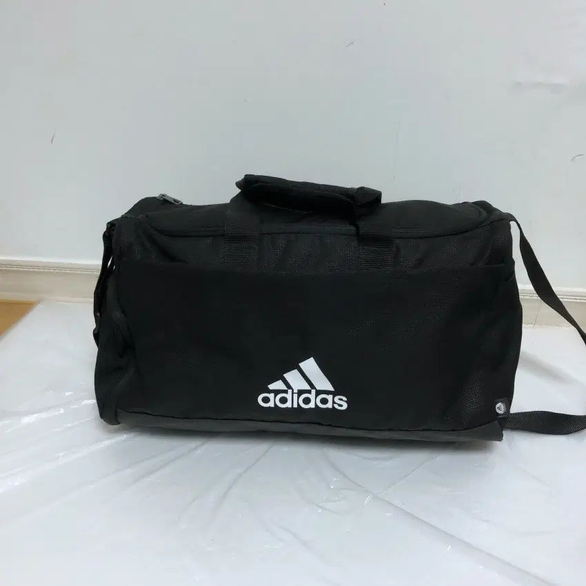 [BUNJANG] Adidas Duffle Bag Crossbody Bag / 아디다스 더플백 크로스백@9934