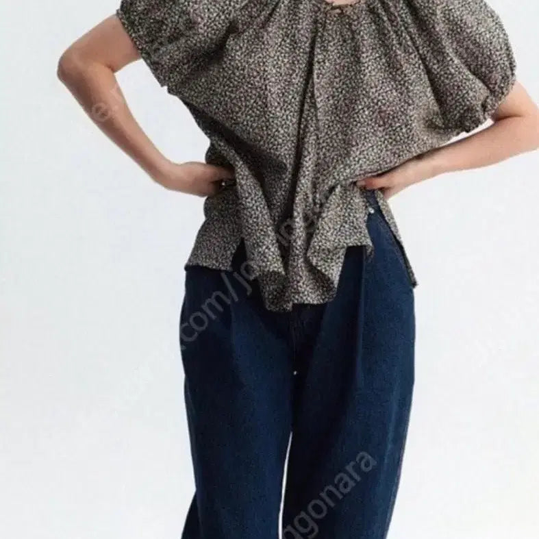 [BUNJANG] Mundal Mandy Blouse / 문달 mandy blouse