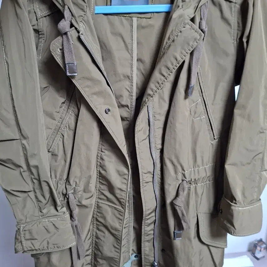 [BUNJANG] HUGO BOSS Women's Lightweight Hooded Parka Jacket Coat Khaki / [HUGO BOSS/55] 휴고보스 정품 여성 경량 후드 야상 점퍼 코트 카키