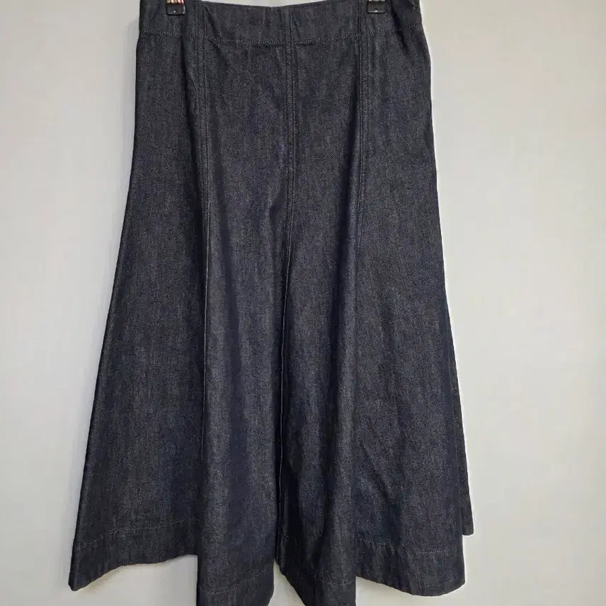 [BUNJANG] Theory Denim Maxi Skirt Size 2 / 띠어리 데님 맥시 스커트 2사이즈
