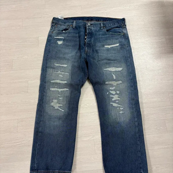 [BUNJANG] Levi's 501 150th Anniversary Distressed Jeans (Big Size, 42x30, 28.5" inseam) / [빅사이즈] 리바이스 501 150주년 42*30