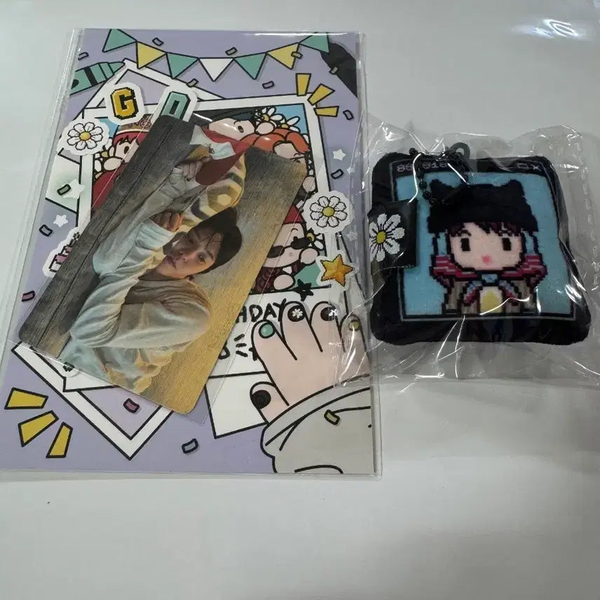 [BUNJANG] G-Dragon Pop-up Store Gift Photocard and Keyring Set / 지디 팝업 기프트