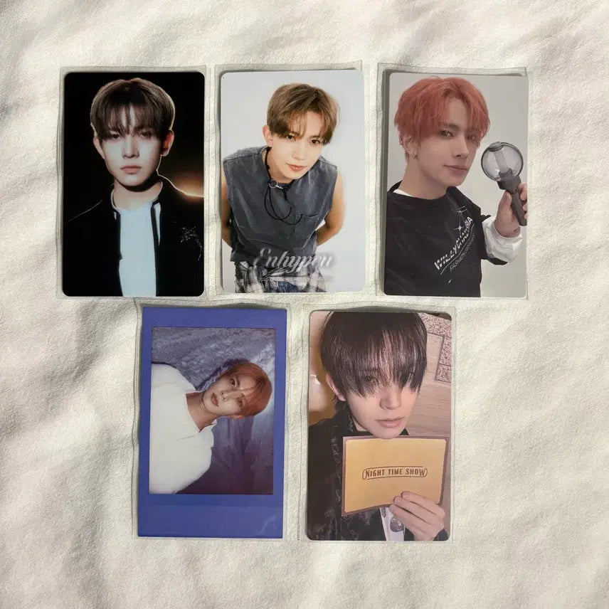 [BUNJANG] ENHYPEN Heeseung Bundle Set Photocard Set (Dark Blood, Weverse, Dicon, Daydream, Desire) / 엔하이픈 희승 포카 5장 일괄 (다크블러드 응원봉 위버스 디아이콘 데이드림) enhypen heeseung evan pc dicon daydream dark blood