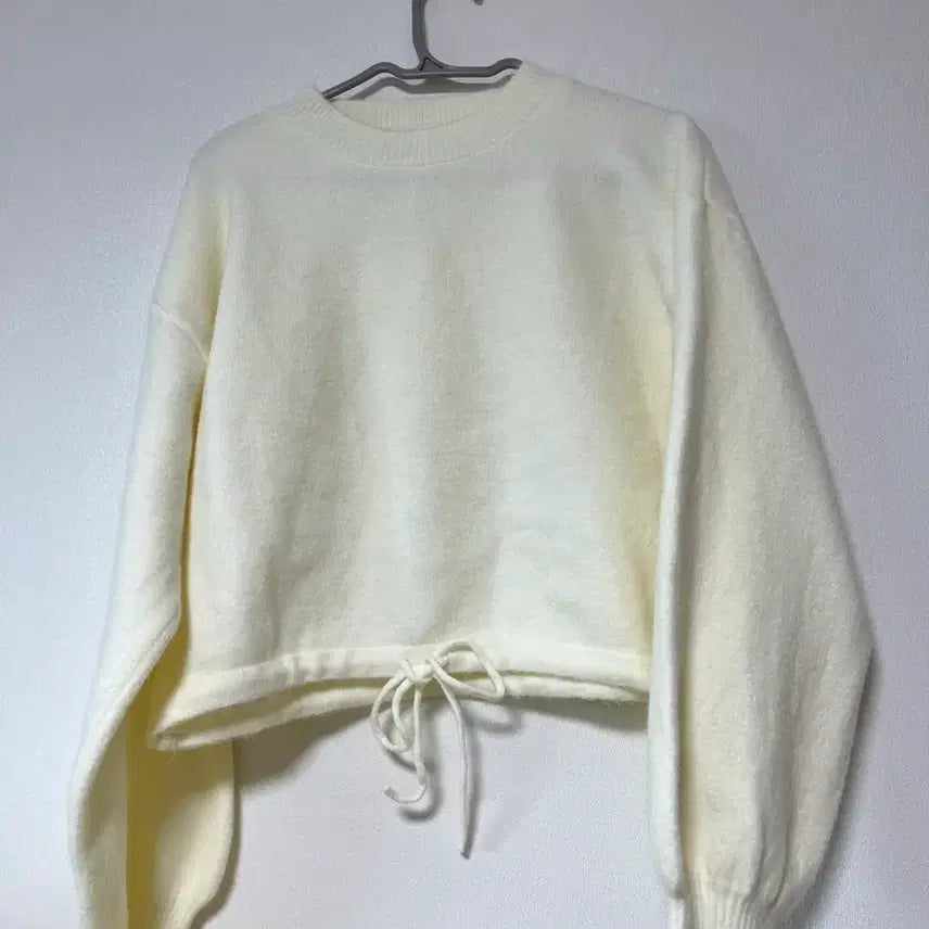 [BUNJANG] Ribbon Tie Cropped Knit Sweater - Ivory Cream / 새상품) 크롭 아이보리 크림 겨울 리본끈 니트