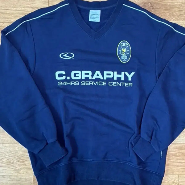 [BUNJANG] Code Graphy 24H Track V-Neck Sweatshirt M / 코드그라피 24H 트랙 브이넥 맨투맨