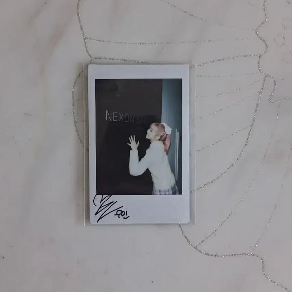 [BUNJANG] STAYC Sumin Signed Polaroid / 스테이씨 수민 친필 싸인 폴라 폴라로이드 판매합니다.