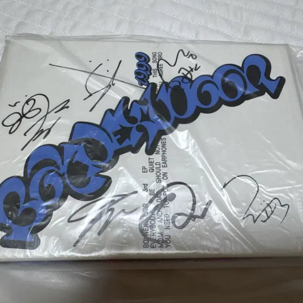 [BUNJANG] BOYNEXTDOOR Autographed Album / 보이넥스트도어 BOYNEXTDOOR 친필 싸인 앨범 비매 판매
