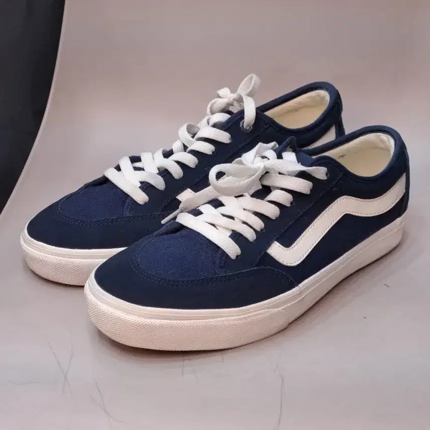 [BUNJANG] Vans Old Skool 9 Suede Navy Sneakers 280mm / 반스 올드스쿨9스웨이드 네이비 280mm