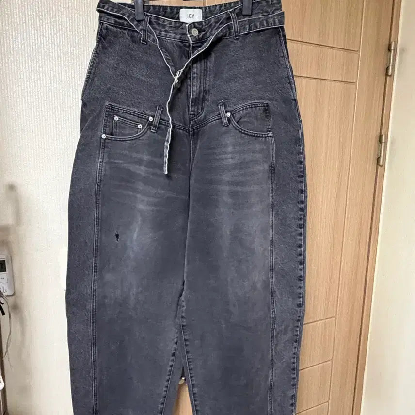[BUNJANG] E.A.O. Oversized Denim Pants Black L / 이에이 더블오버사이즈 데님팬츠 블랙 L