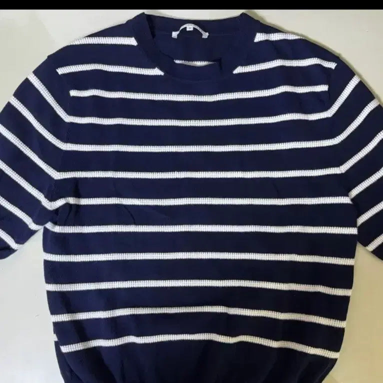 [BUNJANG] The Cashmere Knit Navy and White Stripe / 더캐시미어니트