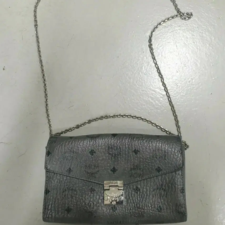 [BUNJANG] MCM Monogram Chain Bag Grey / 정품MCM 모노그램 체인백 그레이