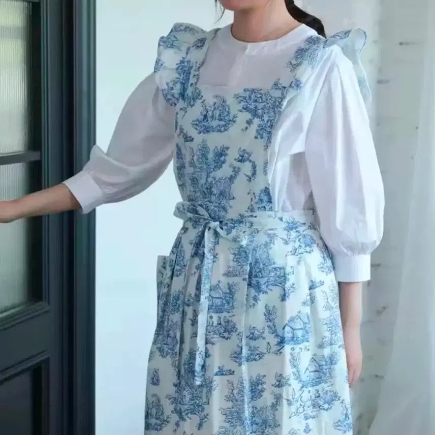 [BUNJANG] Beautiful Oil Painting Style Apron / 새상품) 예쁜 명화스타일 앞치마