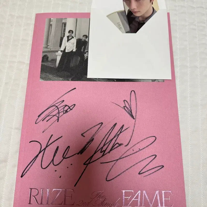 [BUNJANG] RIIZE Signed 2nd Single 'RIIZE' Album / 라이즈 싸인앨범 판매