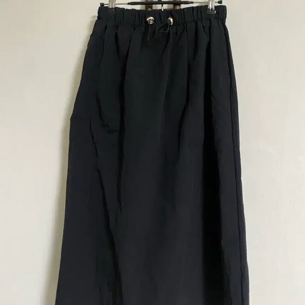 [BUNJANG] Black Crinkled Twill Banding Long Skirt / 블랙 바스락 밴딩 롱스커트 55-66
