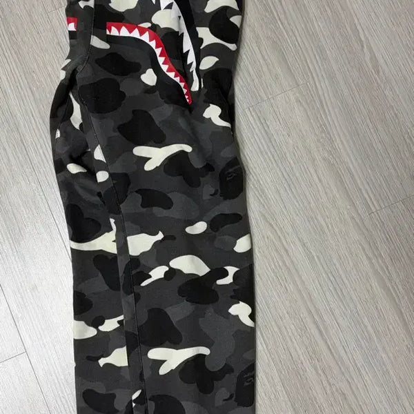 [BUNJANG] BAPE Camo Shark Cotton Pants / 베이프 바지