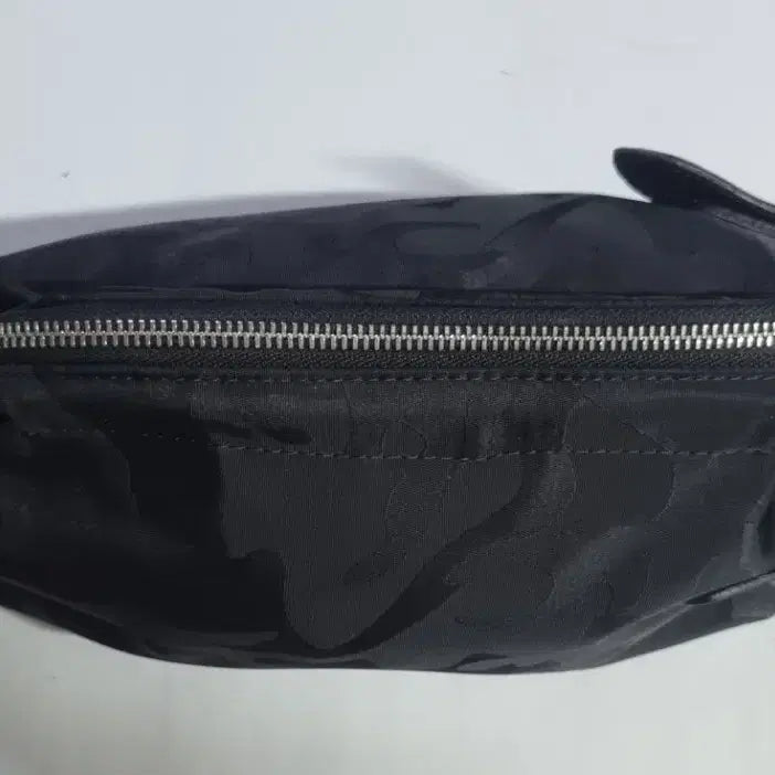 [BUNJANG] PRLANGNI Black Camo Pouch Men's Bag / PRLANGNI  블랙 카모 파우치 맨스백 칭찬은고래도춤추게