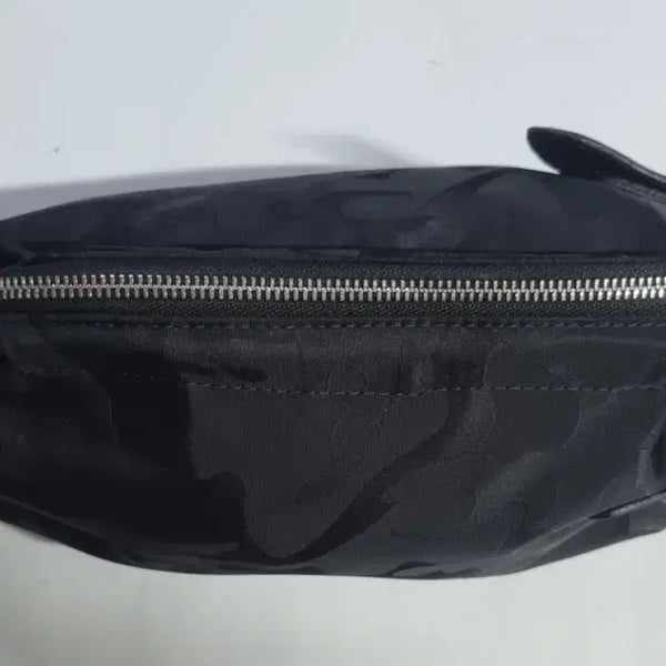 [BUNJANG] PRLANGNI Black Camo Pouch Men's Bag / PRLANGNI  블랙 카모 파우치 맨스백 칭찬은고래도춤추게