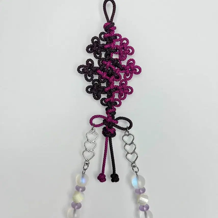 [BUNJANG] Knot Keychain with Aurora Beads and Heart Charm / 매듭 키링 하트 참 오로라 비즈