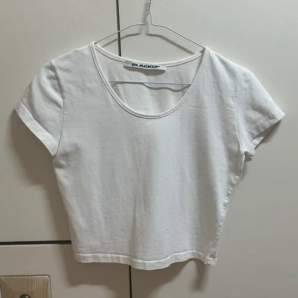[BUNJANG] Black Up Suzan U-Neck Cropped Short Sleeve T-Shirt White / 블랙업 수잔 유넥 크롭 반팔티 흰색