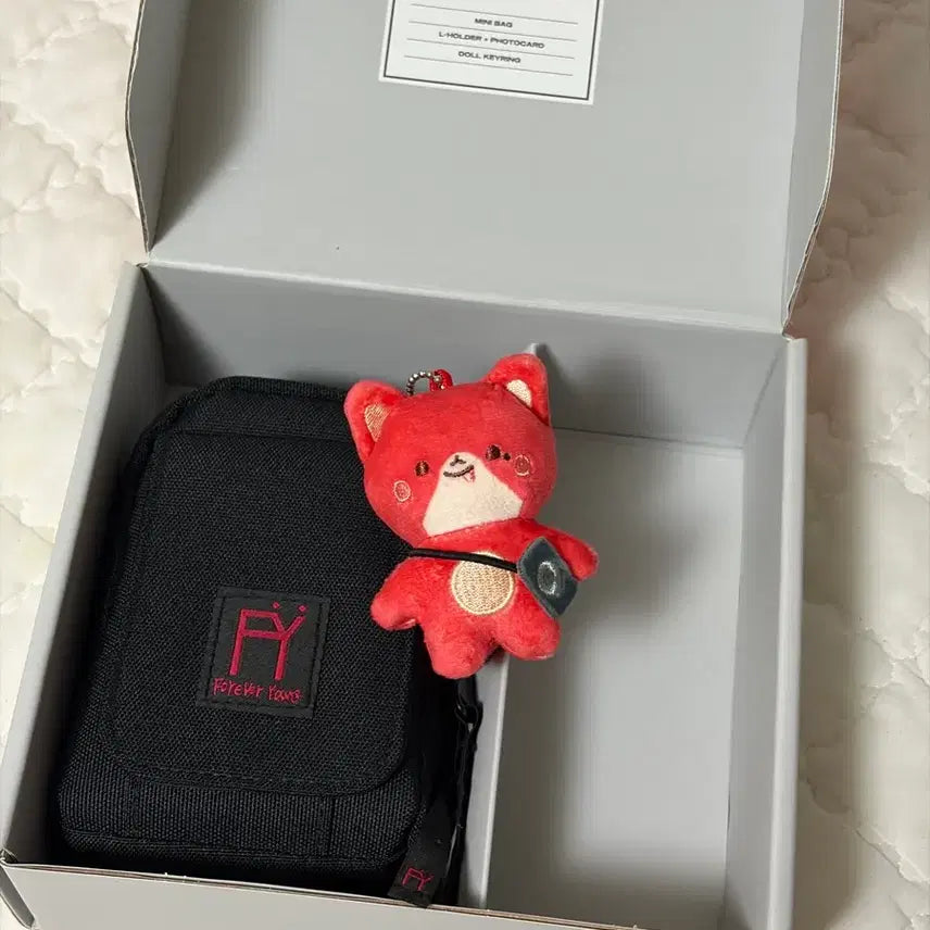 [BUNJANG] ATEEZ Wooyoung Birthday Mini Bag / 에이티즈 우영 생일 MD 인형 미니백
