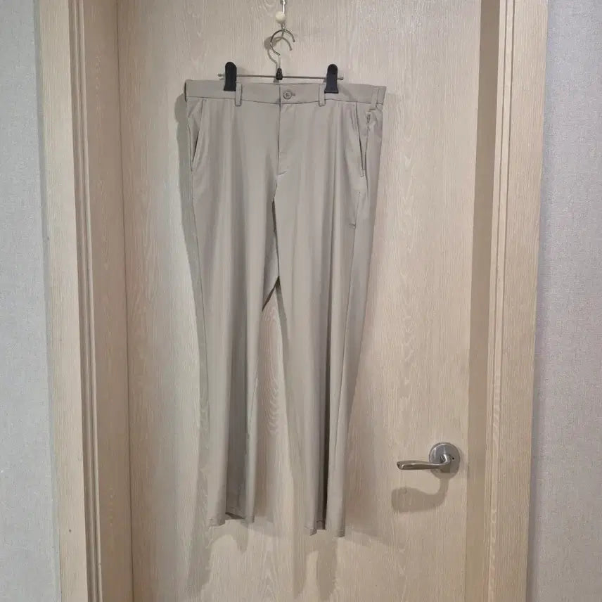 [BUNJANG] CREMIEUX Beige Golf Pants Size 34 / CREMIEUX. 베이지색 골프 바지사이즈34