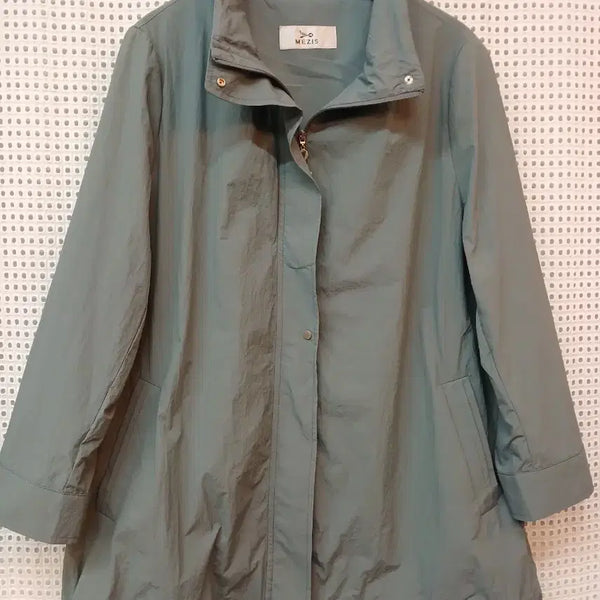 [BUNJANG] Mezzis Windbreaker Jumper Khaki / 메지스 바람막이 점퍼 카키 88ㅡ101ㅡ160(M.L정도)