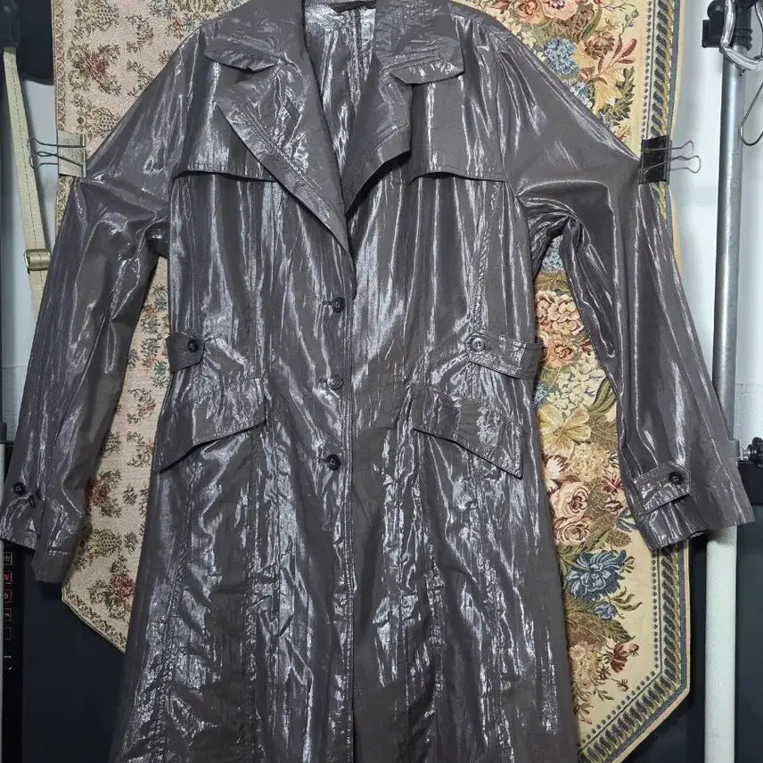 [BUNJANG] 88 Lilith Vitta Vintage Unique Glossy Trench Coat / 88 릴리토비타 빈티지 유니크 광택 트렌치 코트 새상품