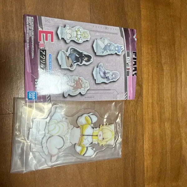 [BUNJANG] Nikke E-Sang Acrylic Stand / 니케 e상 아크릴 스탠드