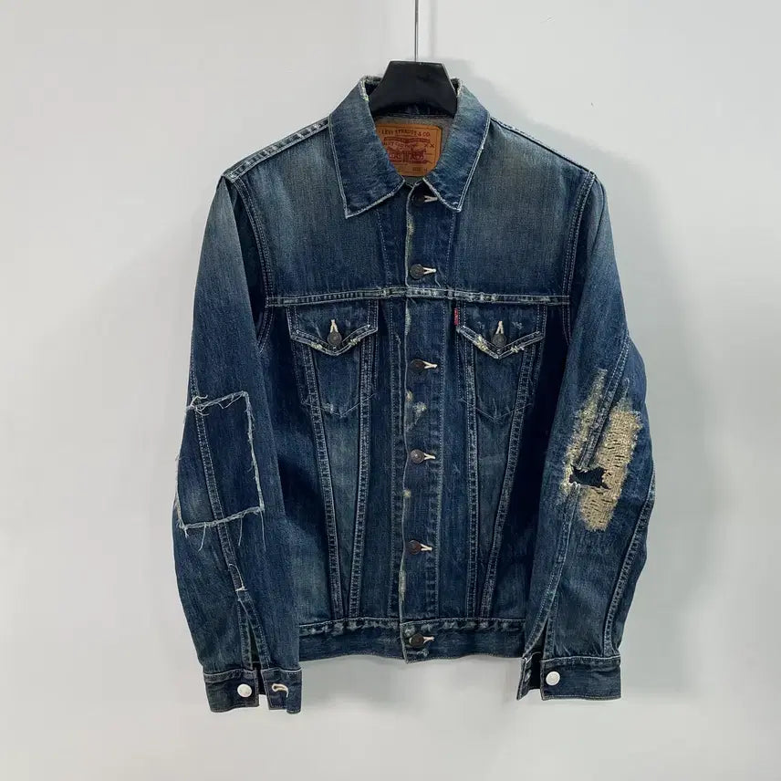[BUNJANG] Levi's 70505 Type III Denim Jacket Kimura Takuya Edition / 리바이스 70505 기무라타쿠야 청자켓 (on.2001)