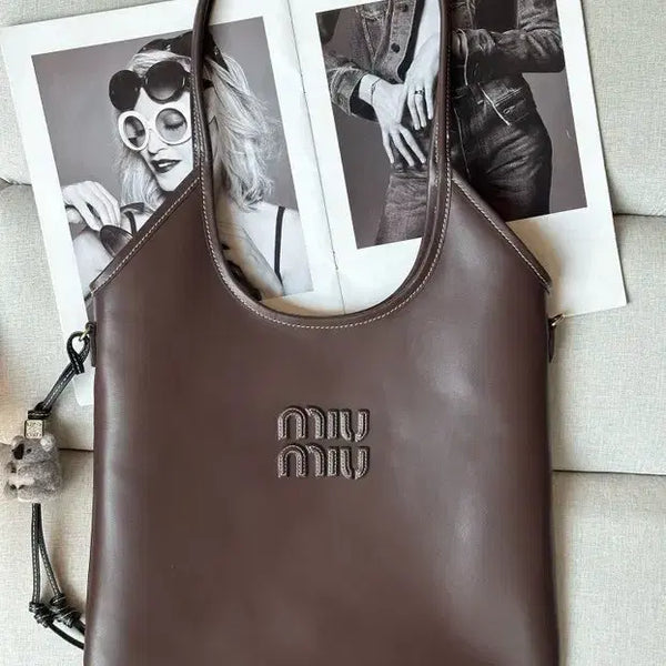 [BUNJANG] Miu Miu Classic Shoulder Bag / 이건 miu의 가방이다