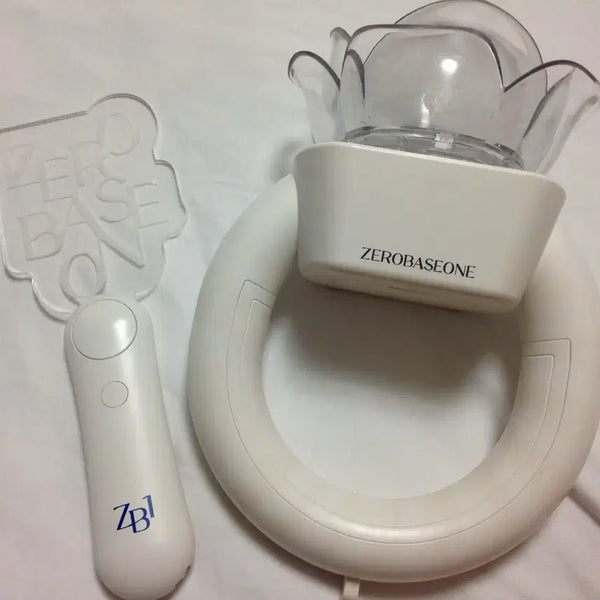 [BUNJANG] ZEROBASEONE Official Lightstick Set with Strap and Mini Nameboard / 제로베이스원 응원봉 판매합니다!
