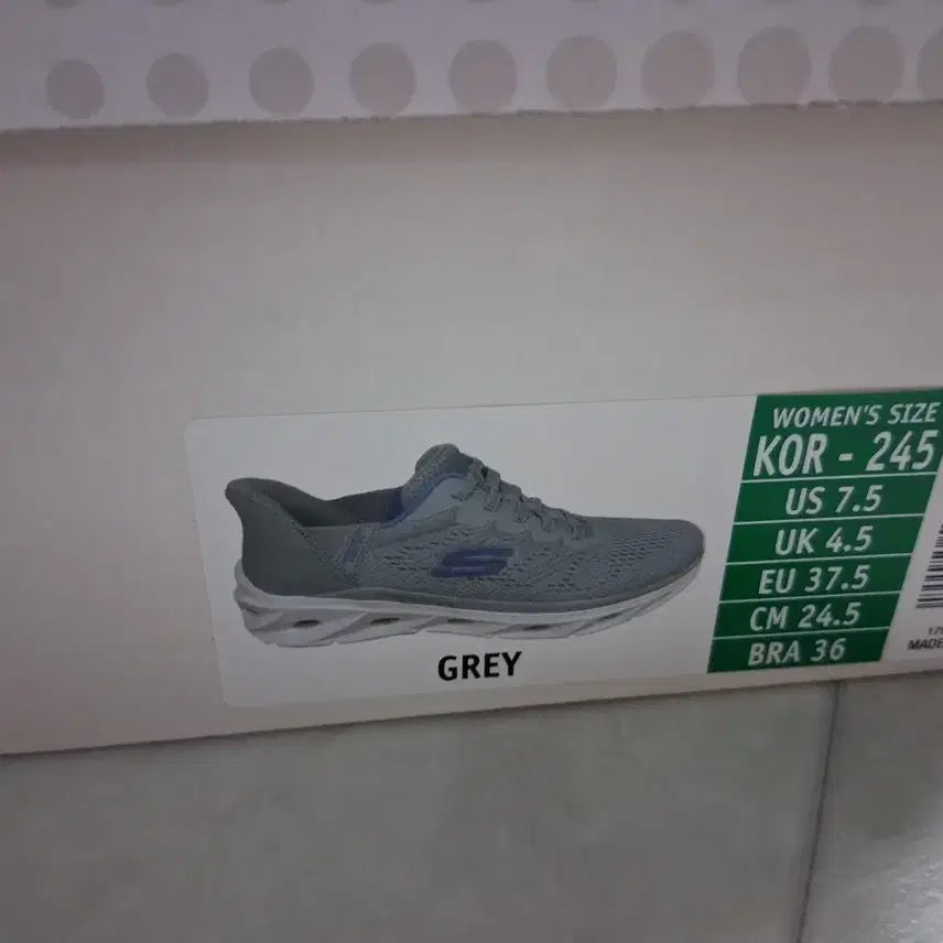 [BUNJANG] Skechers Grey Sneakers Size 245 / 스케쳐스 운동화 그레이 245