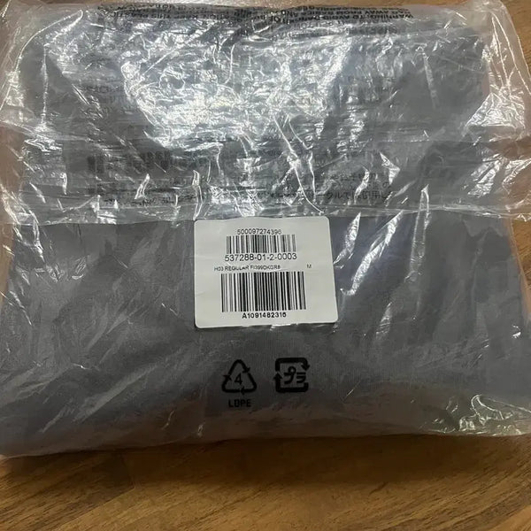 [BUNJANG] Yeezy Gap Long Sleeve Dark Grey M / Yeezy gap 이지갭 롱슬리브(긴팔) 다크그레이 M 새상품