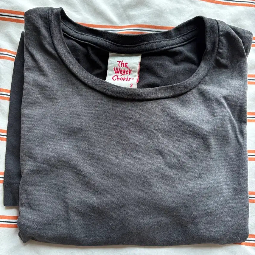 [BUNJANG] LE SSERAFIM Blank Black T-shirt / (3)뤡코즈 블랭크 블랙