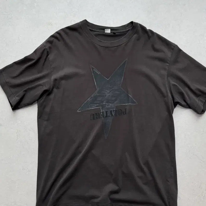 [BUNJANG] Polytroop 1/2 Graphic T-Shirt Reverse Star / 폴리테루 1/2 graphic t shirt reverse star