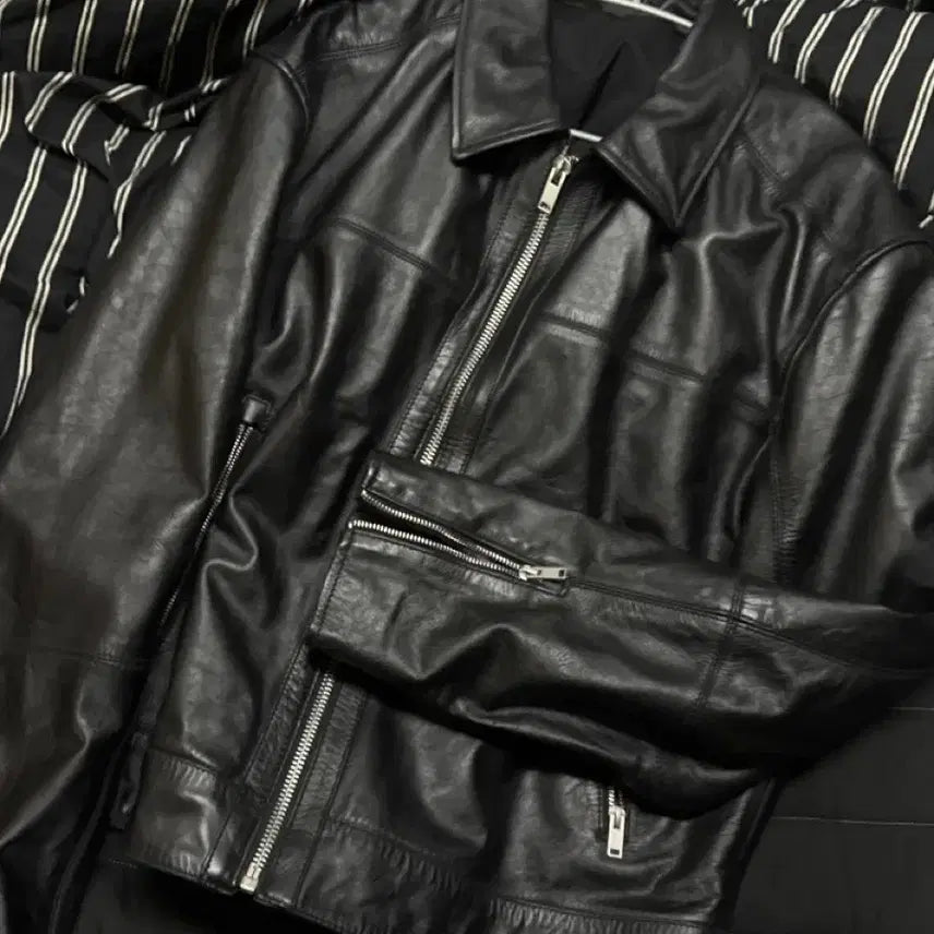 [BUNJANG] Zara Cowhide Boxy Fit Crop Leather Jacket / (XL) 자라 카우하이드 박시핏 크롭 레더 자켓