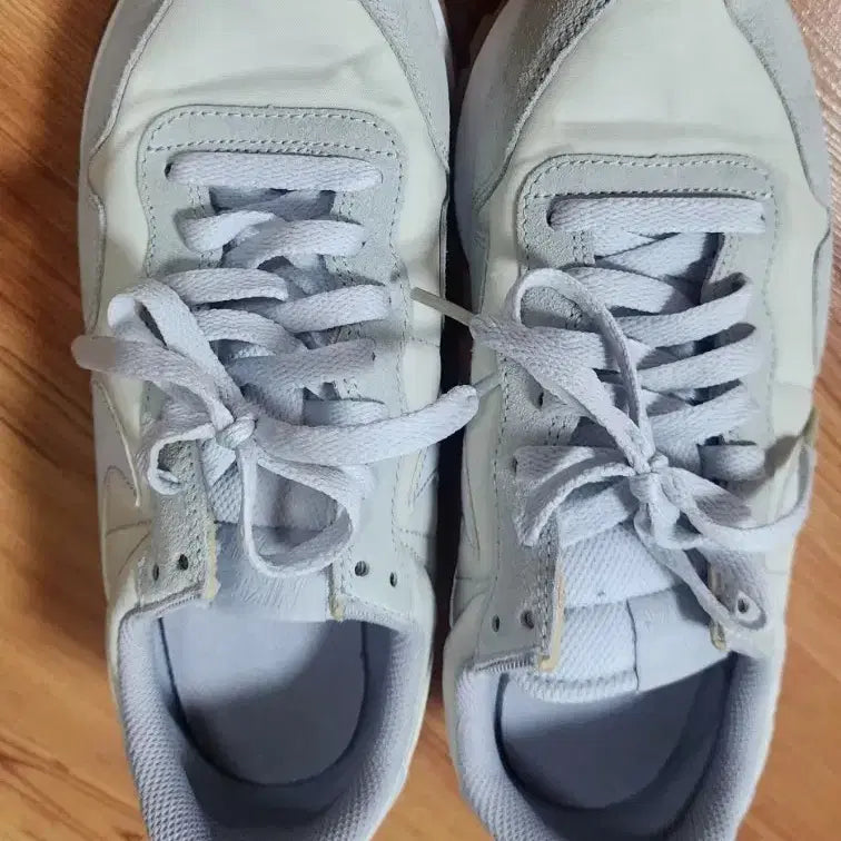 [BUNJANG] Nike Light Grey Sneakers / 나이키 운동화 라이트그레이