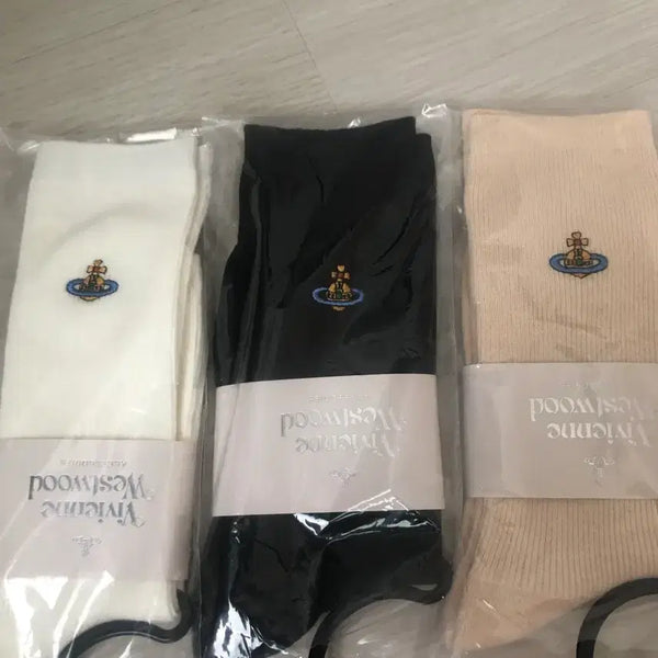 [BUNJANG] Vivienne Westwood Socks 3-Pair Set (White/Black/Beige) / 비비안웨스트우드 양말 3켤레 (화이트/블랙/베이지)세트