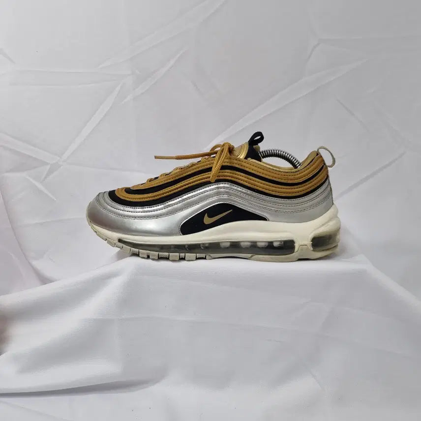 [BUNJANG] Nike Air Max 97 Metallic Gold Vintage Sneakers / 빈티지하서 250 나이키 에어맥스 97 메탈릭 골드 스니커즈