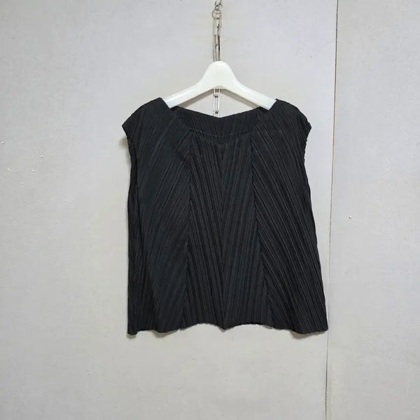 [BUNJANG] Pleats Please Sleeveless T-Shirt Black / 플리츠미 캡소매 티셔츠 FF   n8068