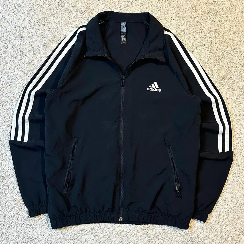 [BUNJANG] Adidas Women's Tri-Logo Windbreaker Jacket Black XS / [우먼스 XS] 아디다스 ADIDAS 삼각로고 바람막이 자켓 블랙