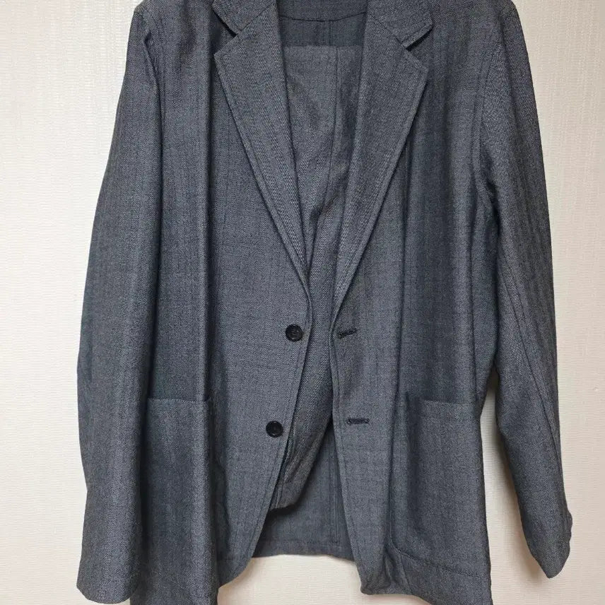 [BUNJANG] Herringbone Pattern Charcoal Two-Piece Suit (Size 2, 25FW) / 마카셋업 판매합니다(2사이즈, 25FW)